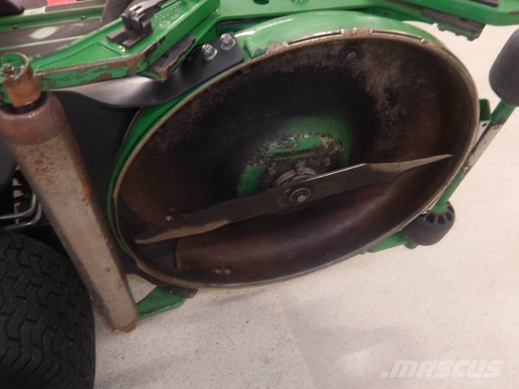 John Deere 9009 A Mauriņa pļāvēji nelīdzenai videi