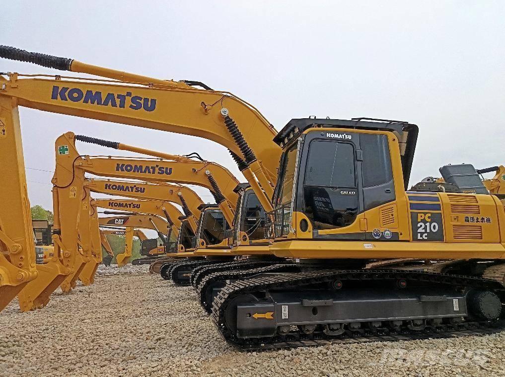 Komatsu PC 210 Kāpurķēžu ekskavatori