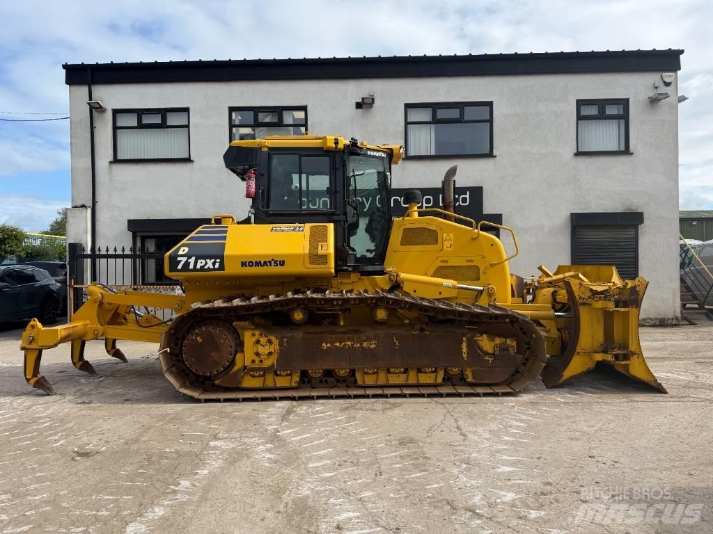 Komatsu D 71P Xi-24 Kāpurķēžu buldozeri