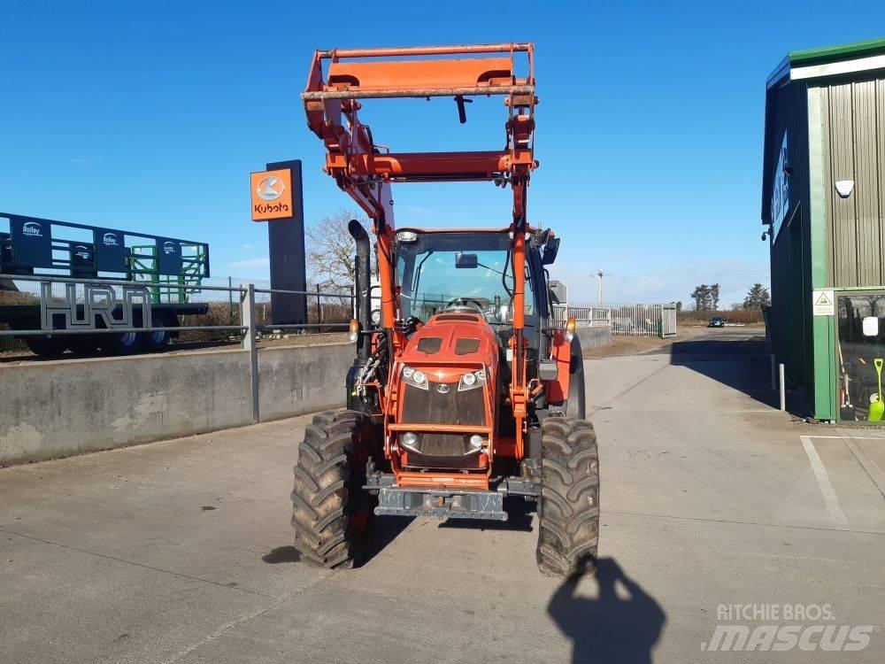 Kubota M105GX Traktori