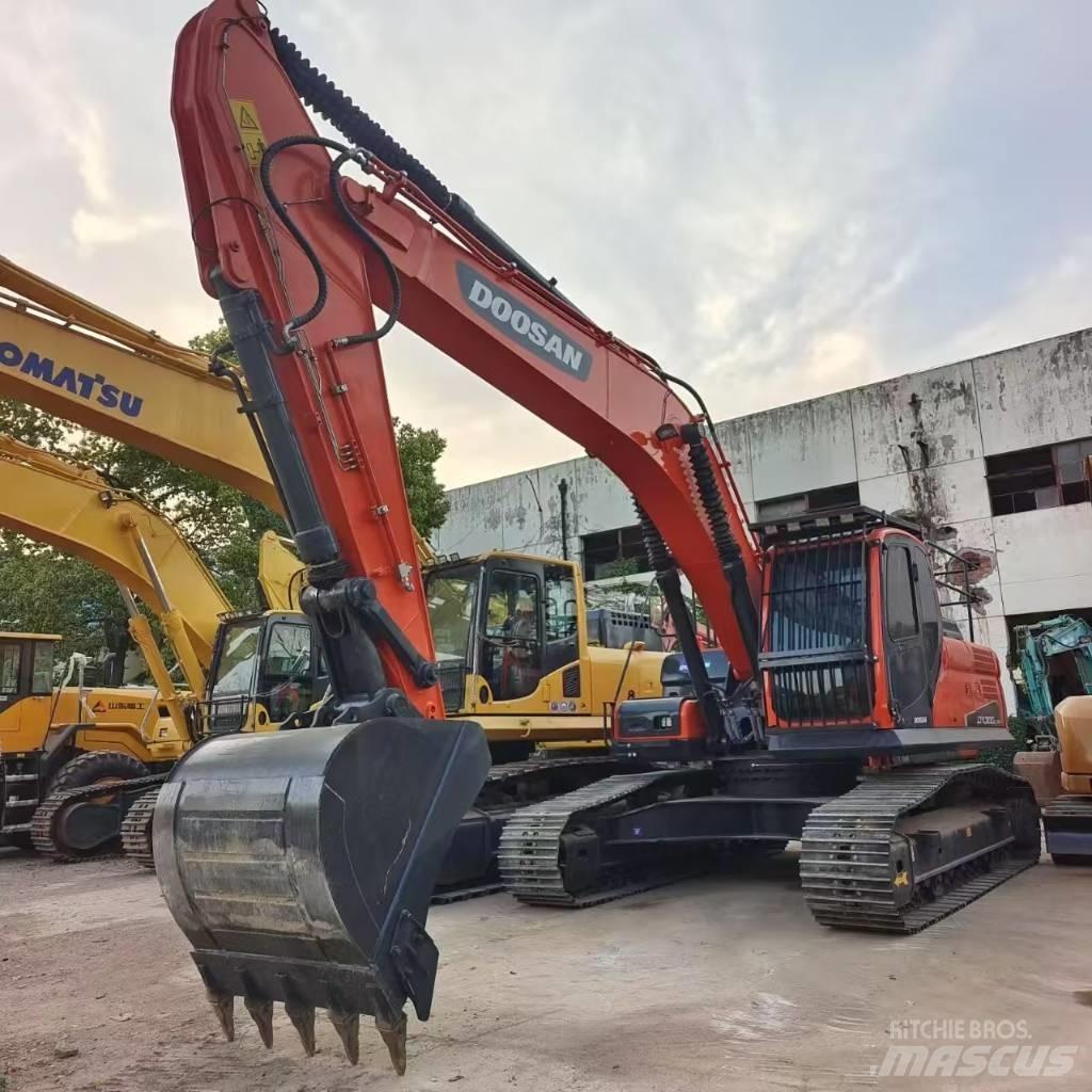 Doosan DX 300 LC Kāpurķēžu ekskavatori