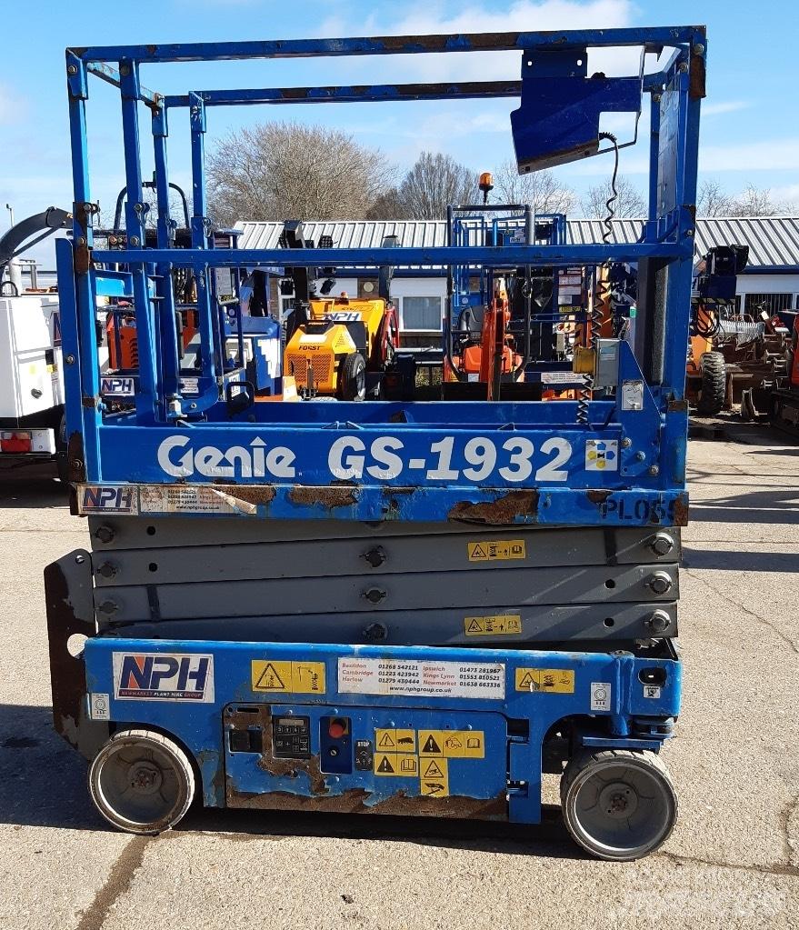 Genie GS 1932 Šķerveida pacēlāji
