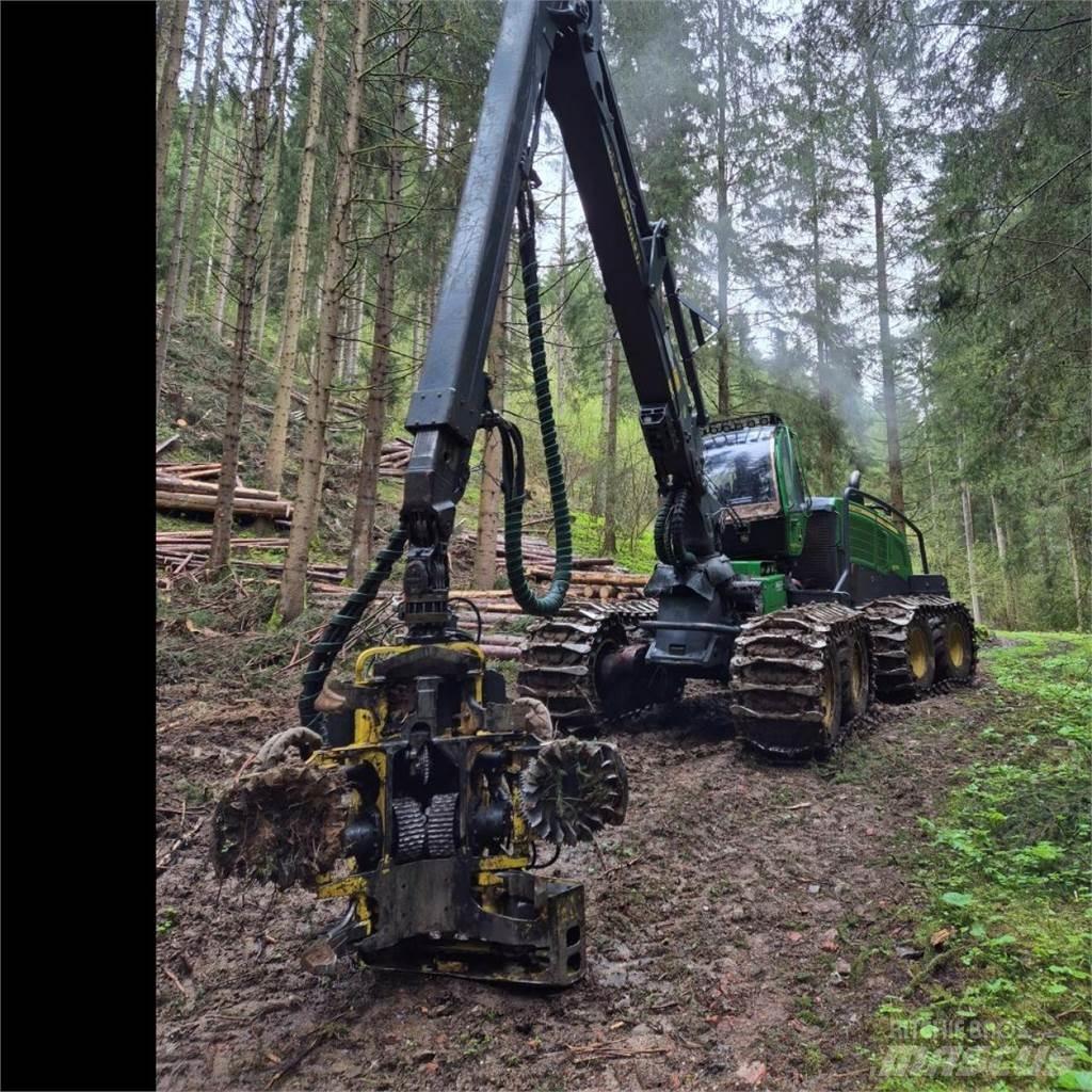 John Deere 1270 G Harvesteri