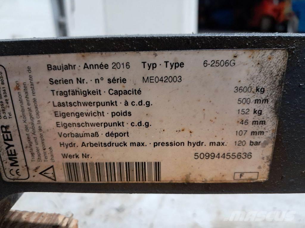 Meyer 6-2506G Dakšas