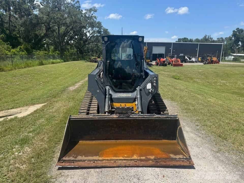 John Deere 325 Lietoti riteņu kompaktiekrāvēji