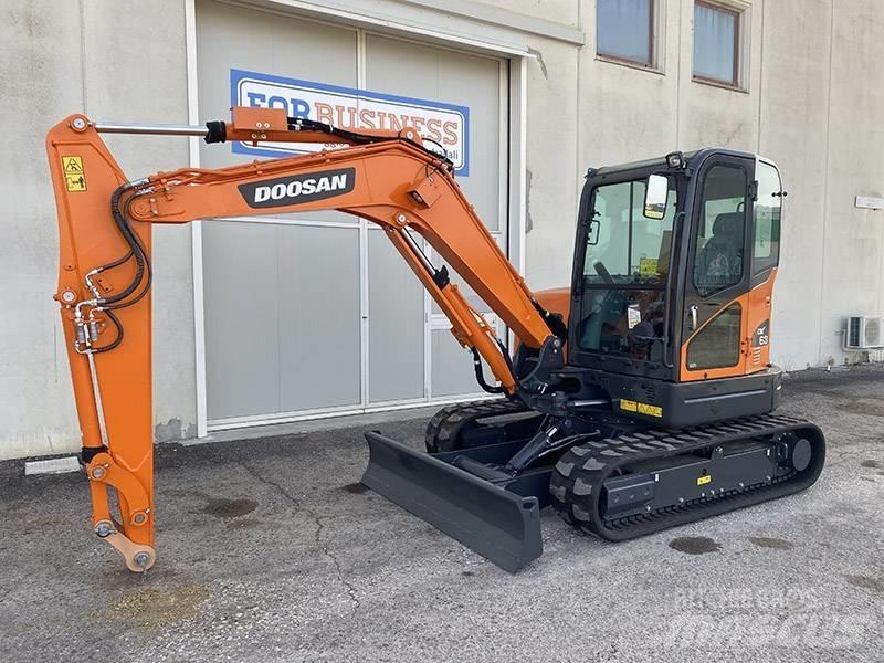 Doosan DX 63-3 Mini ekskavatori < 7 t