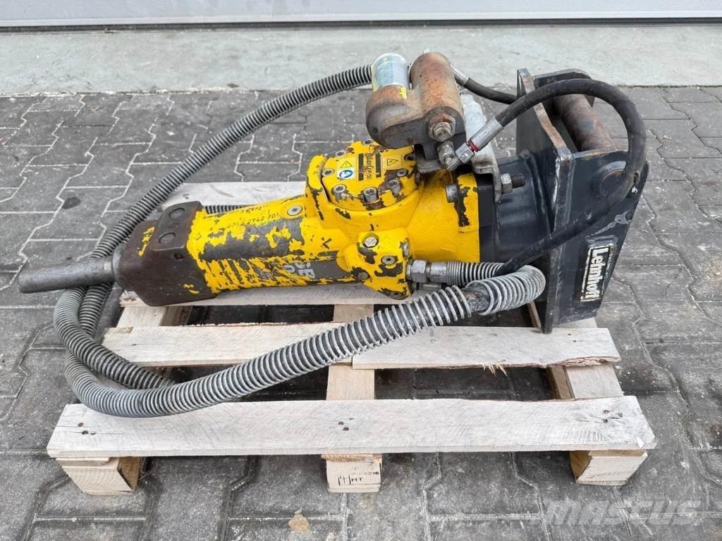 Atlas Copco SB102 Āmuri/Drupinātāji