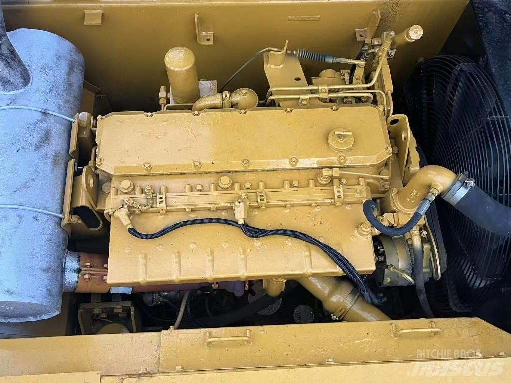 CAT 325 B L Kāpurķēžu ekskavatori