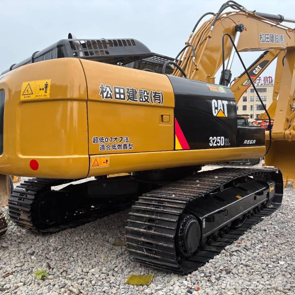 CAT 325 D Kāpurķēžu ekskavatori