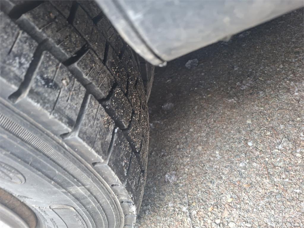 Iveco 90E 3.9 Evakuators ar manipulatoru