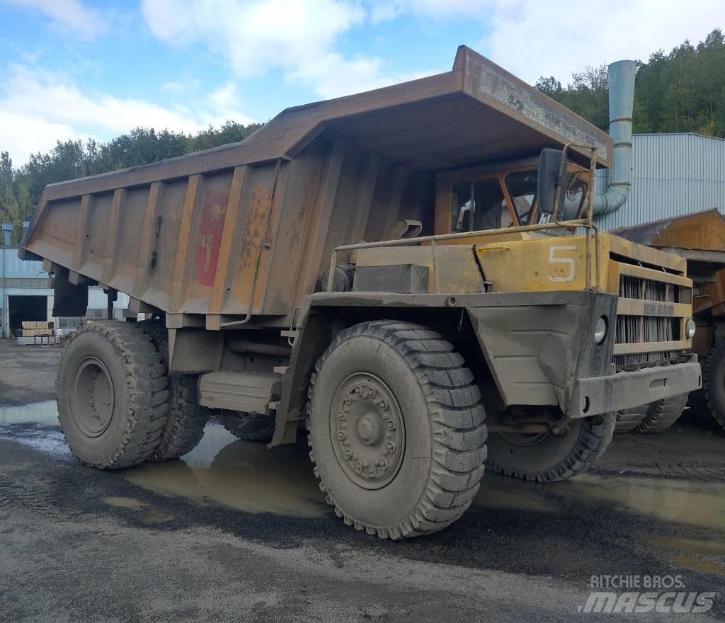 Belaz 7523 Karjeras kravas automašīnas