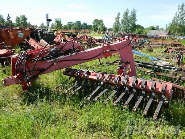  Plojboy 2000 Cita augsnes apstrādes tehnika un papildaprīkojums