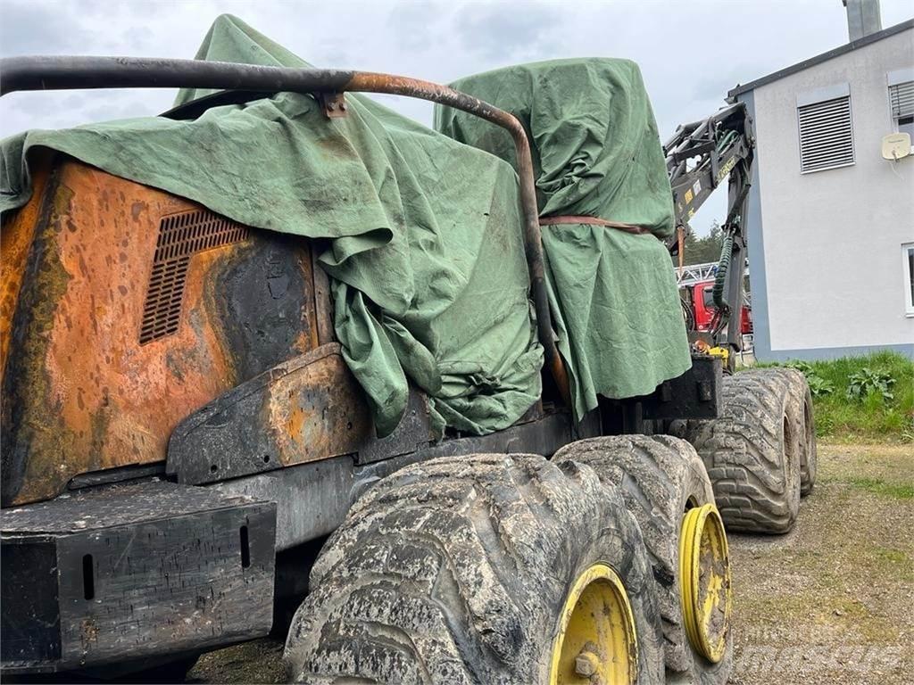 John Deere 1270G Harvesteri