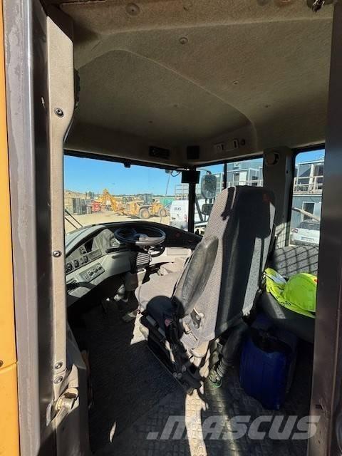 Volvo A 25 F Artikulētie pašizgāzēji