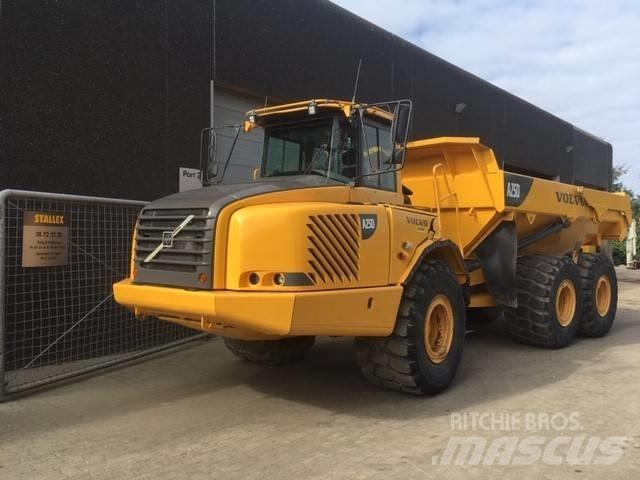 Volvo A25D Artikulētie pašizgāzēji