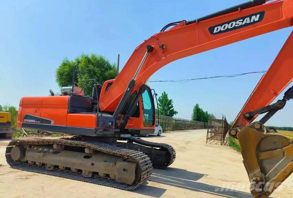 Doosan DX 200 Kāpurķēžu ekskavatori