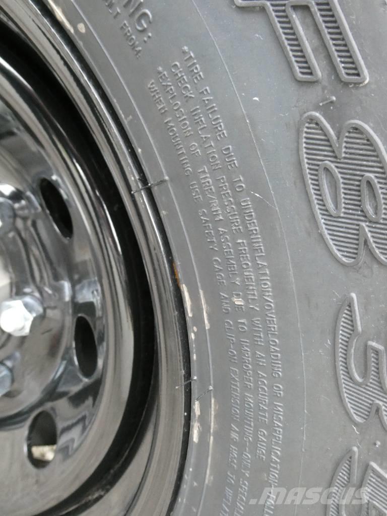 RawMaxx DTX24BP14K Zemie treileri