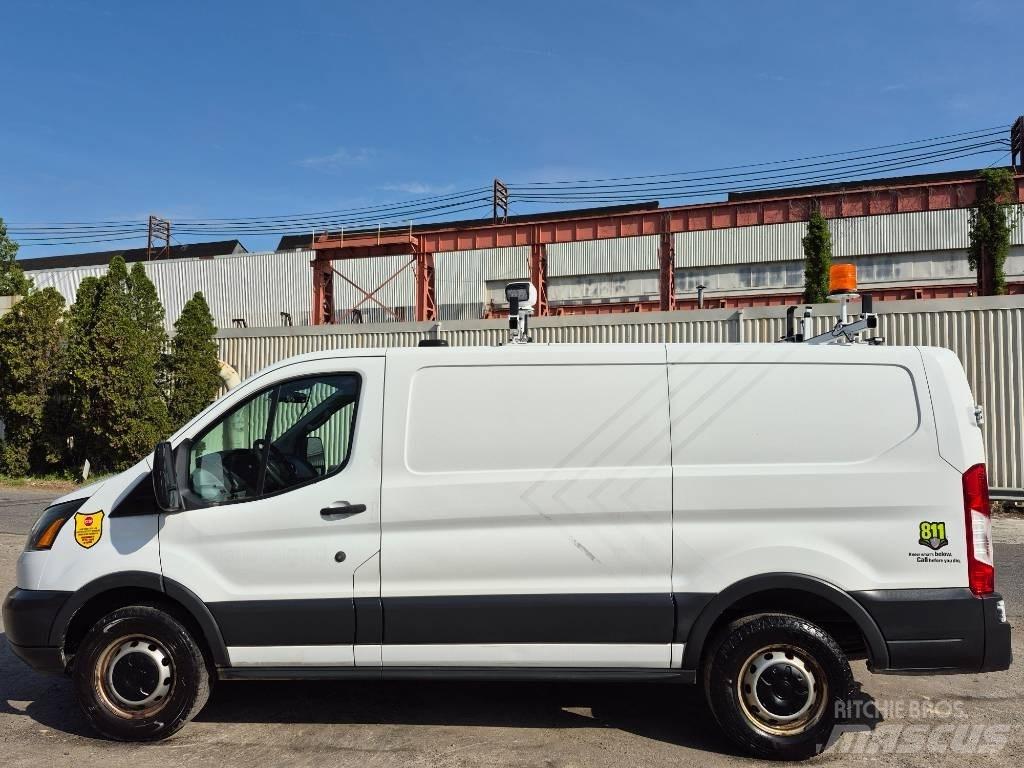 Ford Transit 250 Preču pārvadāšanas furgoni
