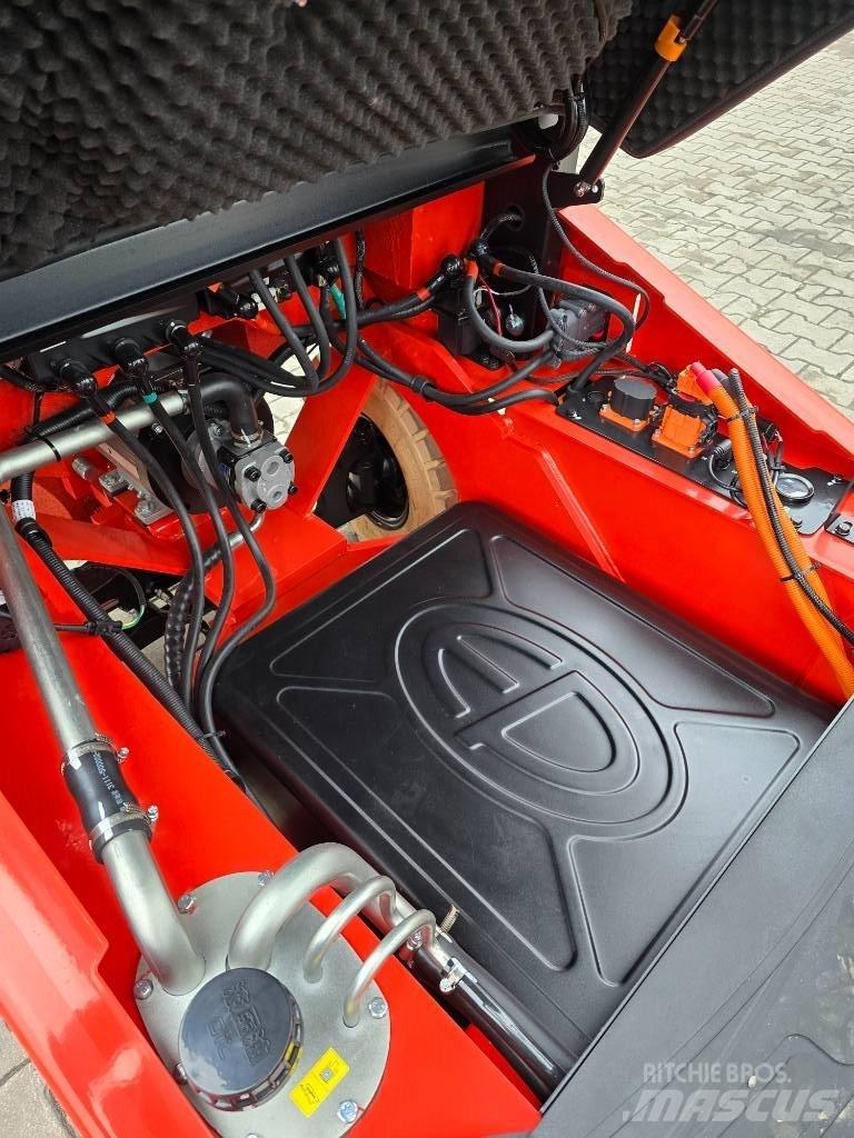 EP EFL382 X5 LI-ON Elektriskie iekrāvēji