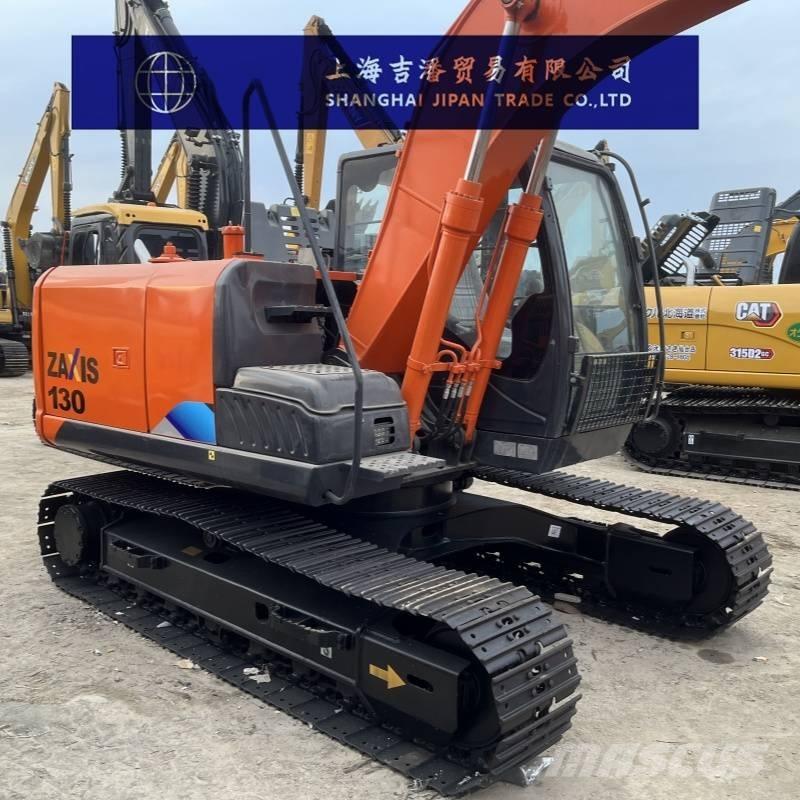 Hitachi ZX 130 Kāpurķēžu ekskavatori