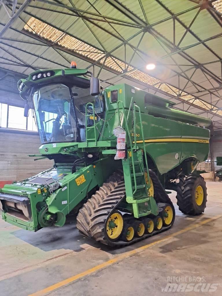John Deere S 660 Ražas novākšanas kombaini