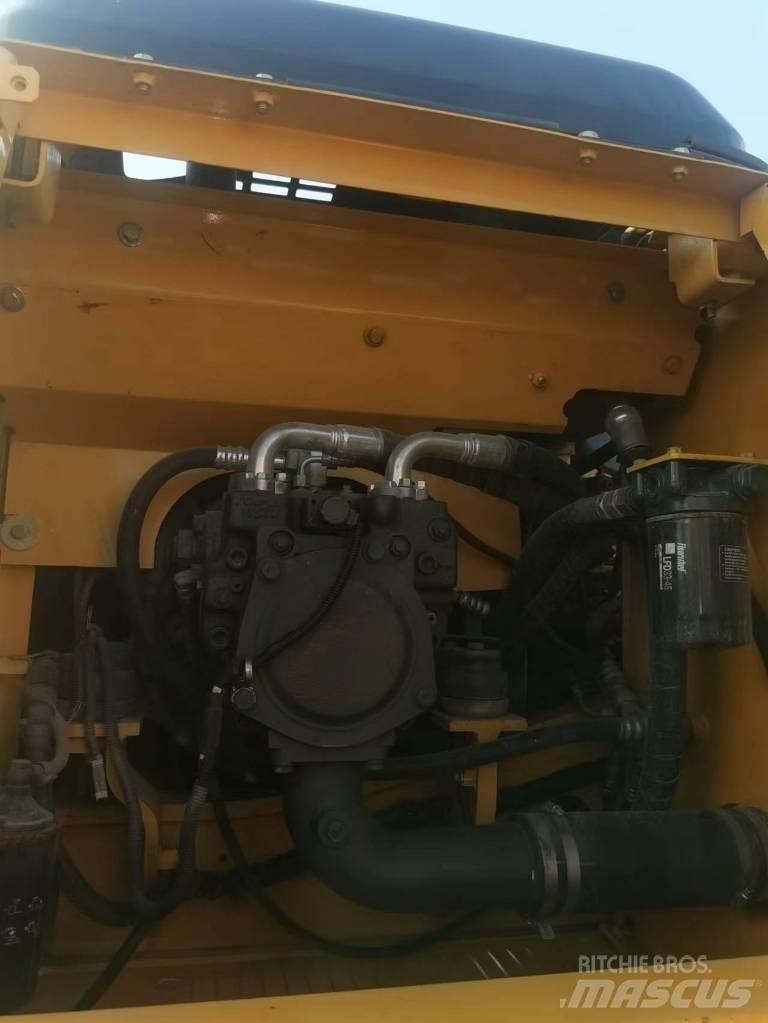 Komatsu PC 160 LC-7 Kāpurķēžu ekskavatori