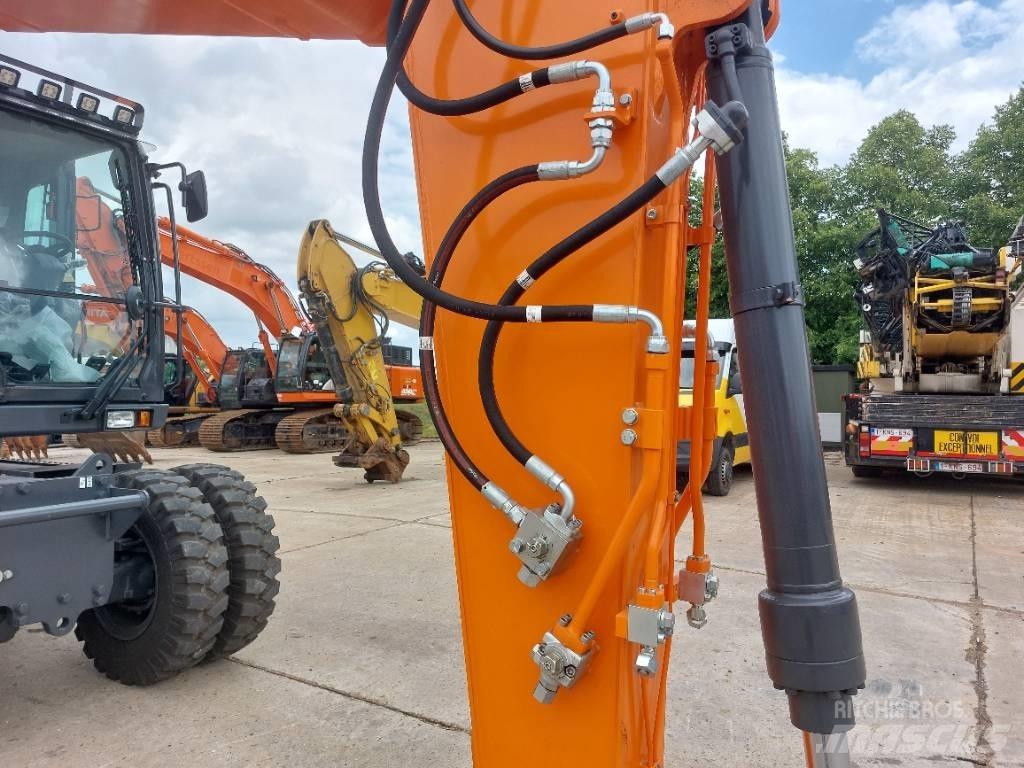 Develon DX 140 W-7 Ekskavatori uz riteņiem