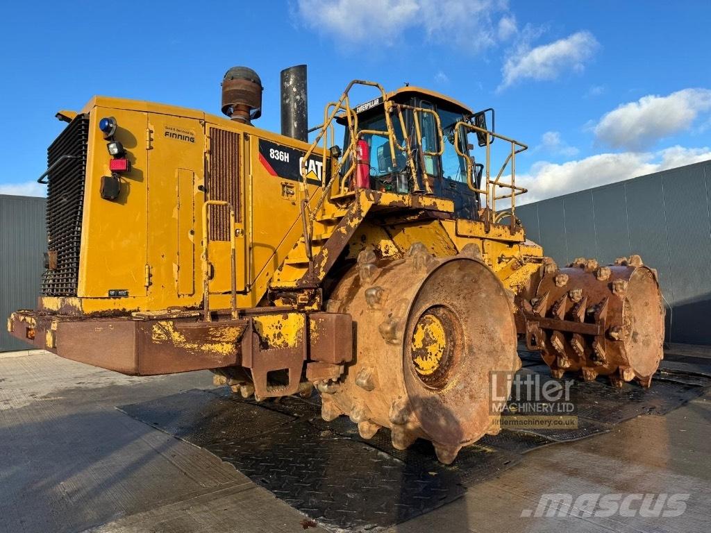 CAT 836 H Atkritumu preses