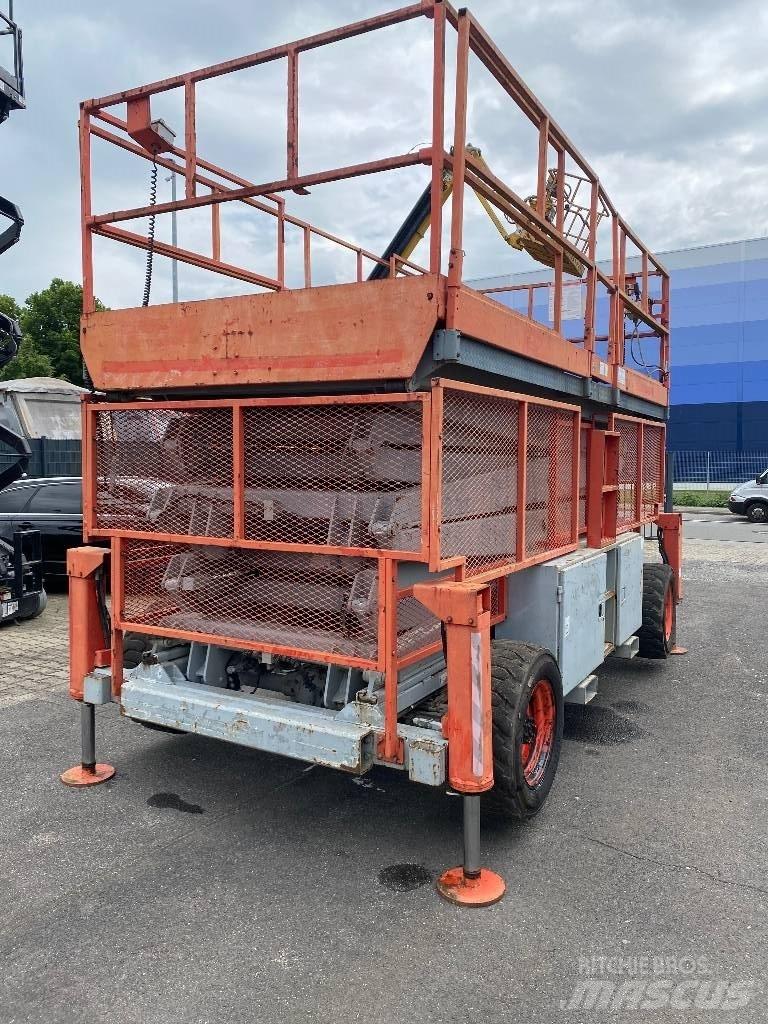 SkyJack SJ 9250 RT Šķerveida pacēlāji