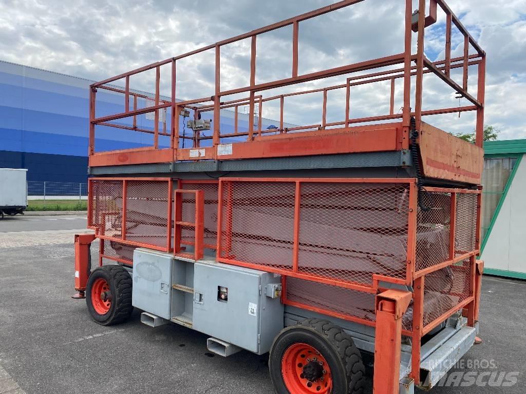 SkyJack SJ 9250 RT Šķerveida pacēlāji