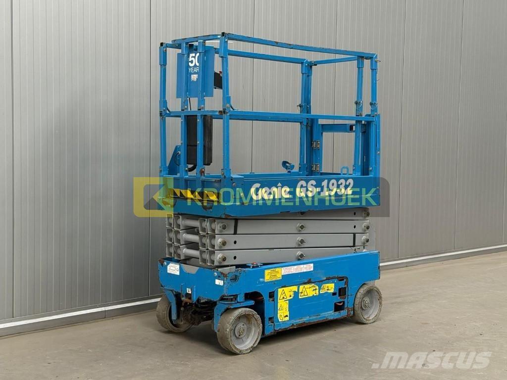 Genie GS 1932 Šķerveida pacēlāji