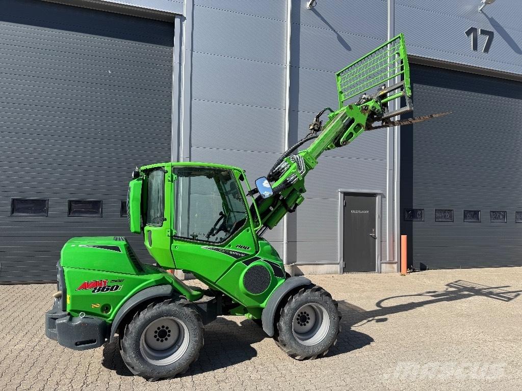 Avant 860 i Mini iekrāvēji