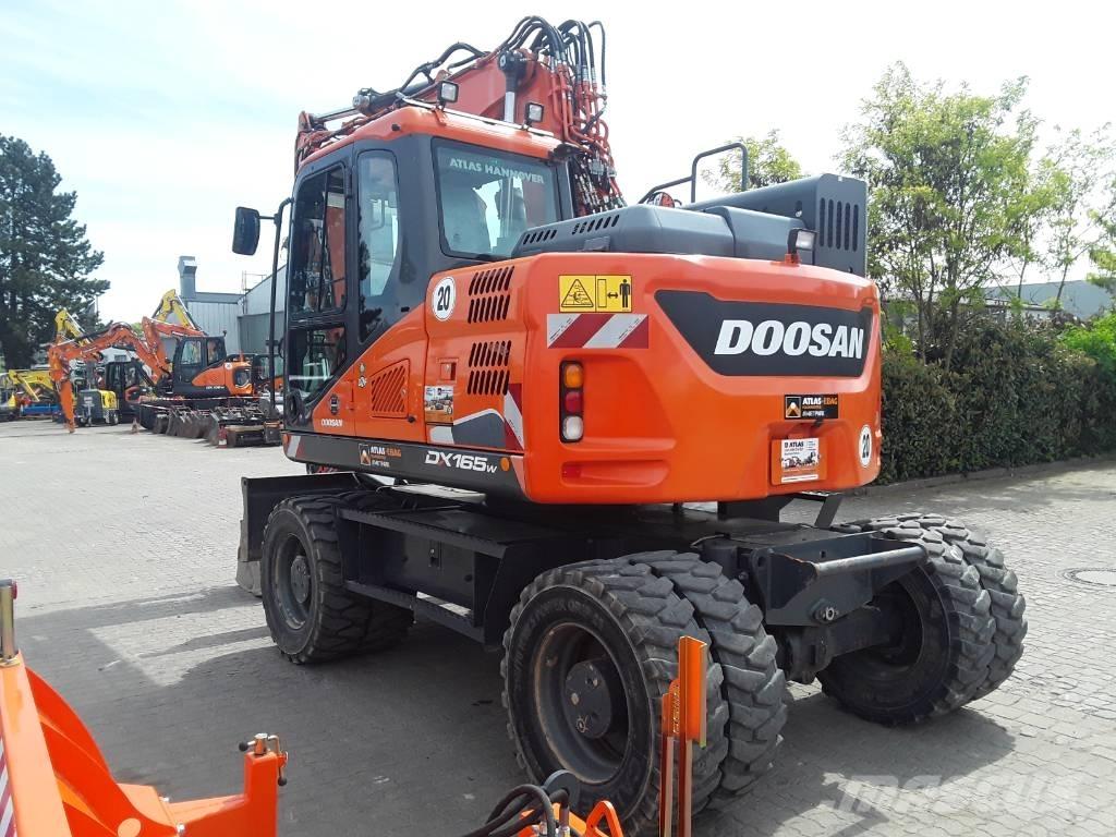 Doosan DX 165 W-5 Ekskavatori uz riteņiem