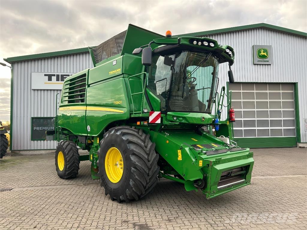 John Deere T560 Ražas novākšanas kombaini