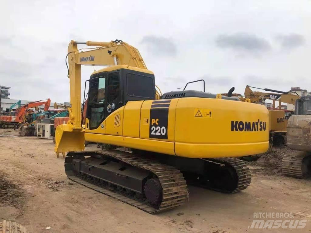 Komatsu PC 220-7 Kāpurķēžu ekskavatori