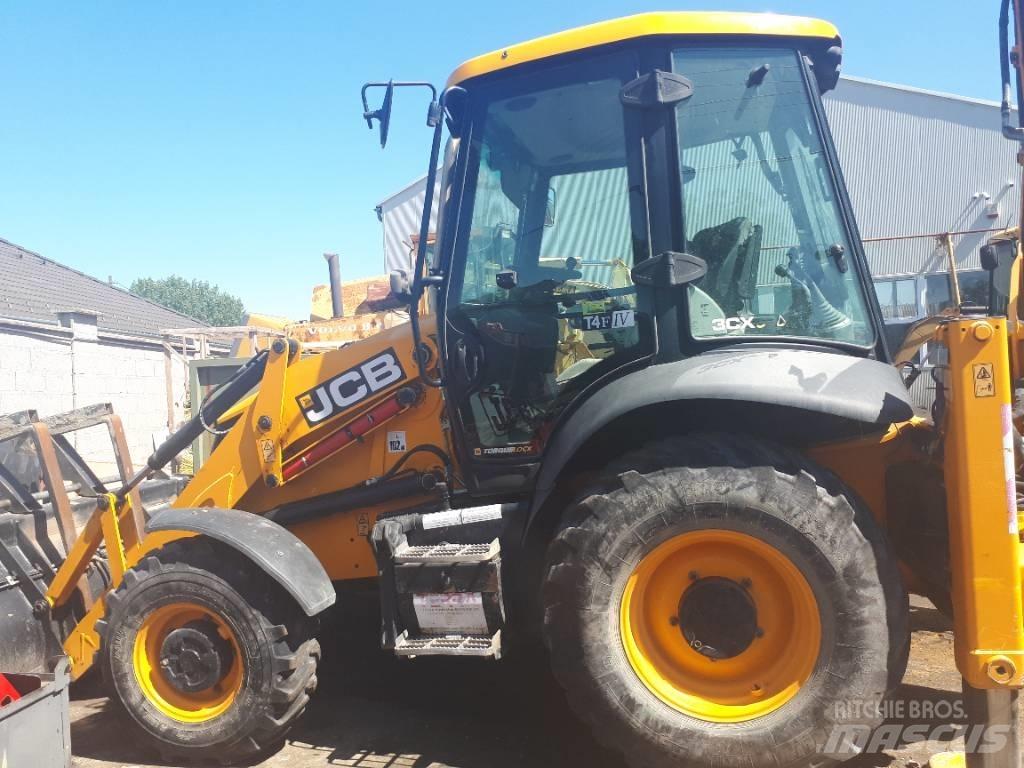 JCB 3 CX Ekskavatori-iekrāvēji