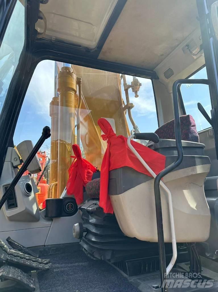 CAT 320 C L Ekskavatori tālās sniedzamības darbiem