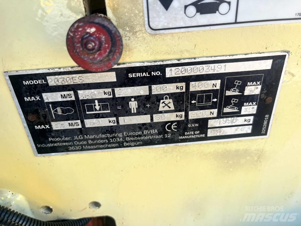 JLG 2030ES     V-3450 Vertikālie pacēlāji