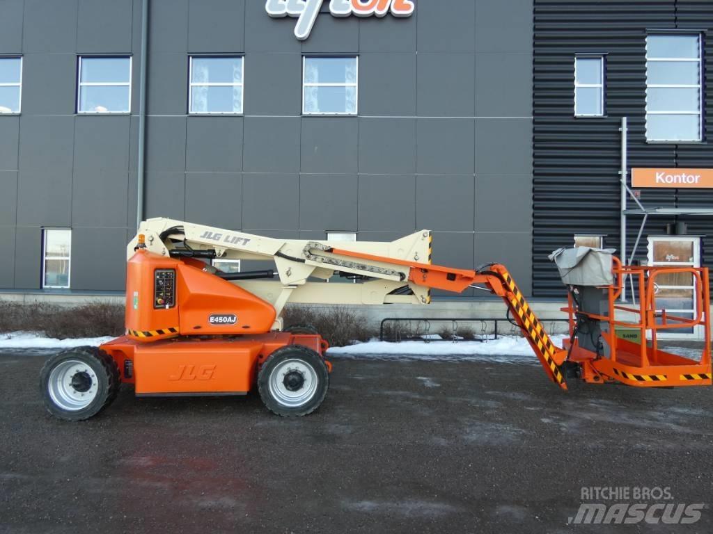 JLG E 450AJ  Bomlift Strēles pacēlāji