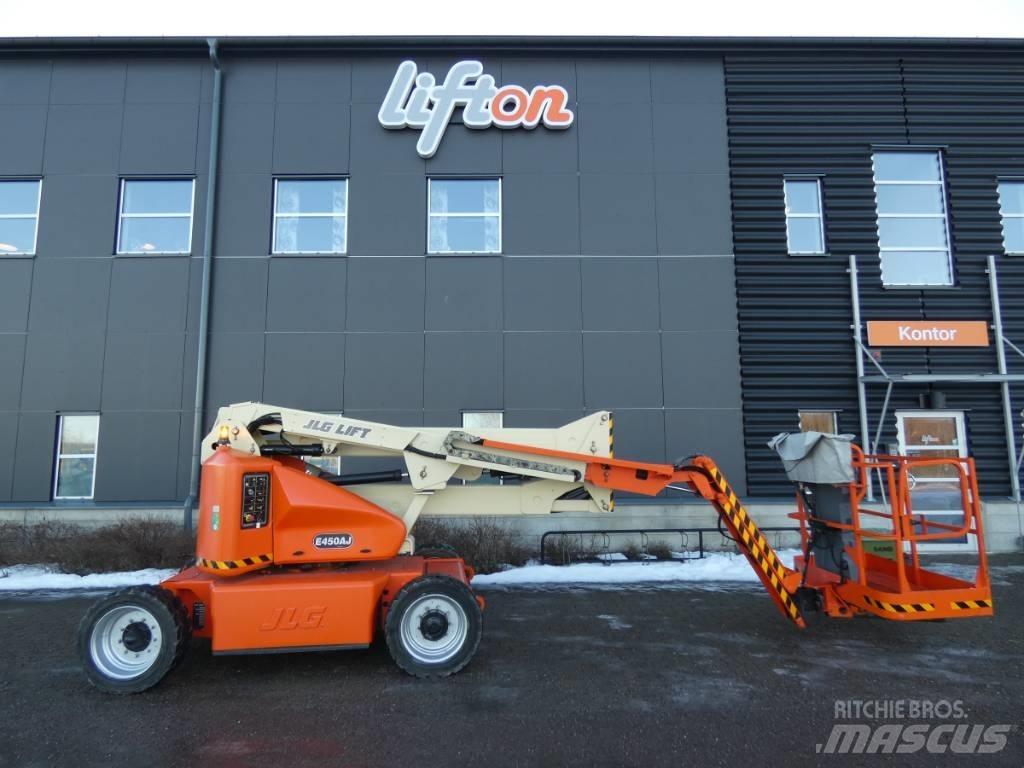 JLG E 450AJ  Bomlift Strēles pacēlāji