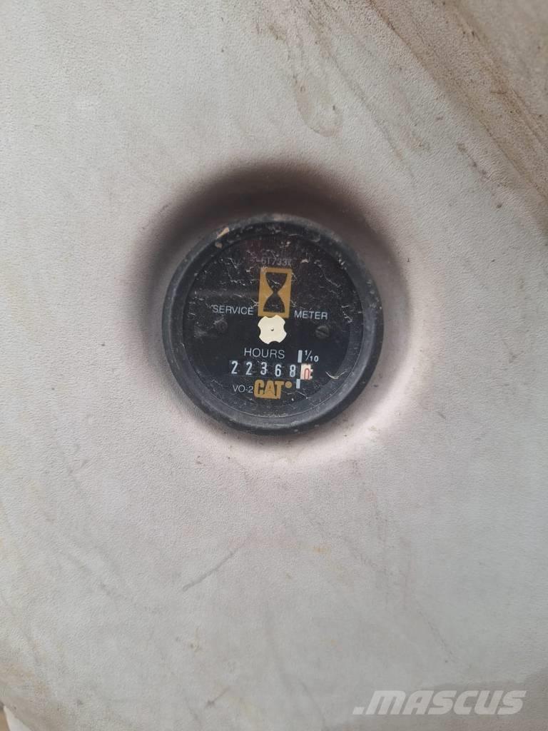 CAT 317 Kāpurķēžu ekskavatori