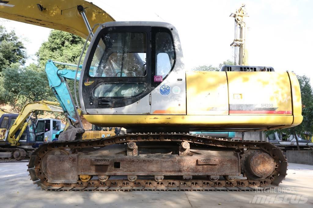 Sumitomo SH200A3 Kāpurķēžu ekskavatori