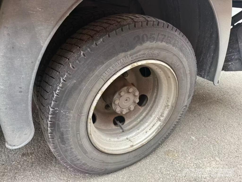 Mercedes-Benz 816 Furgons