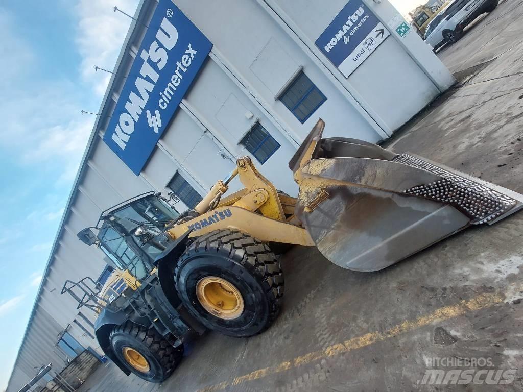 Komatsu WA475 Iekrāvēji uz riteņiem