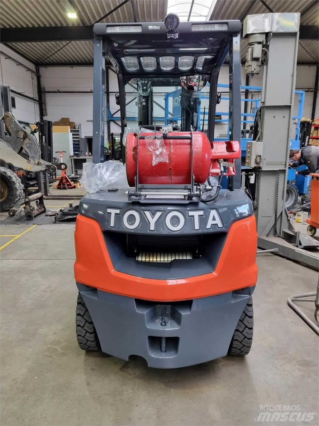 Toyota 02-8FGF25 LPG tehnika