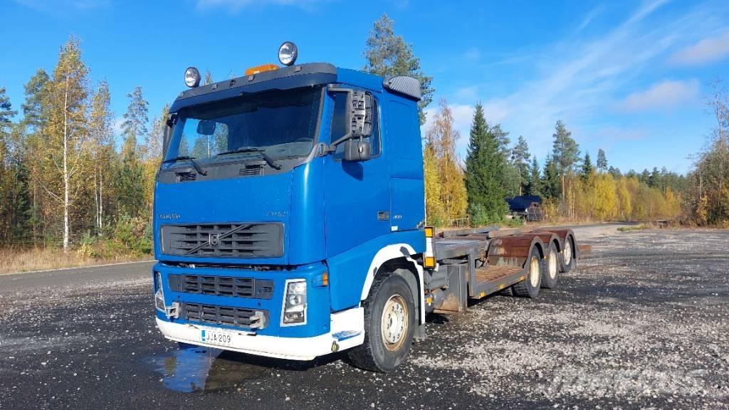 Volvo FH12 460 8x4*4 Treileri meža tehnikas transportēšanai