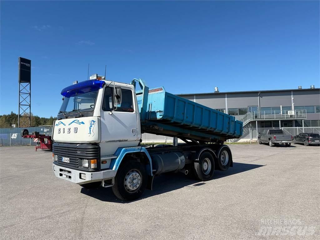 Sisu SM300 6x2 Kabeļu pacēlājs nomontējamām kravas mašīnām