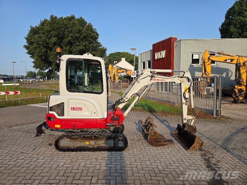 Takeuchi TB225 Mini ekskavatori < 7 t