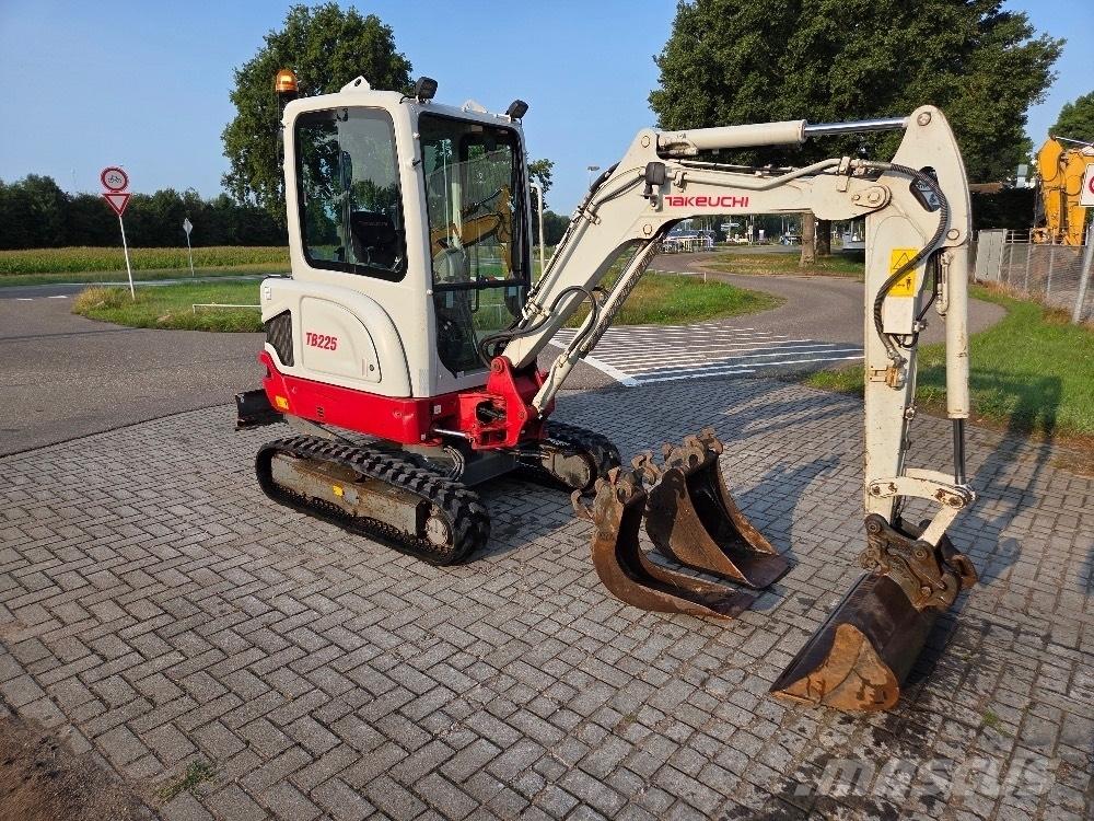 Takeuchi TB225 Mini ekskavatori < 7 t