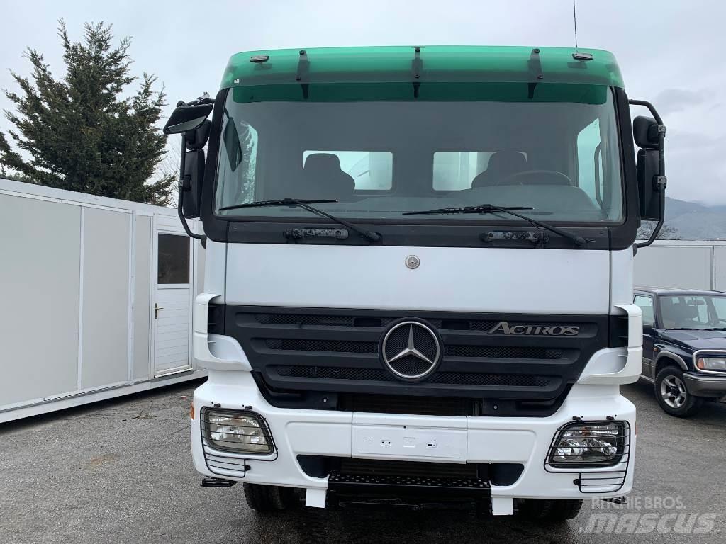 Mercedes-Benz 3336 Betonvedēji